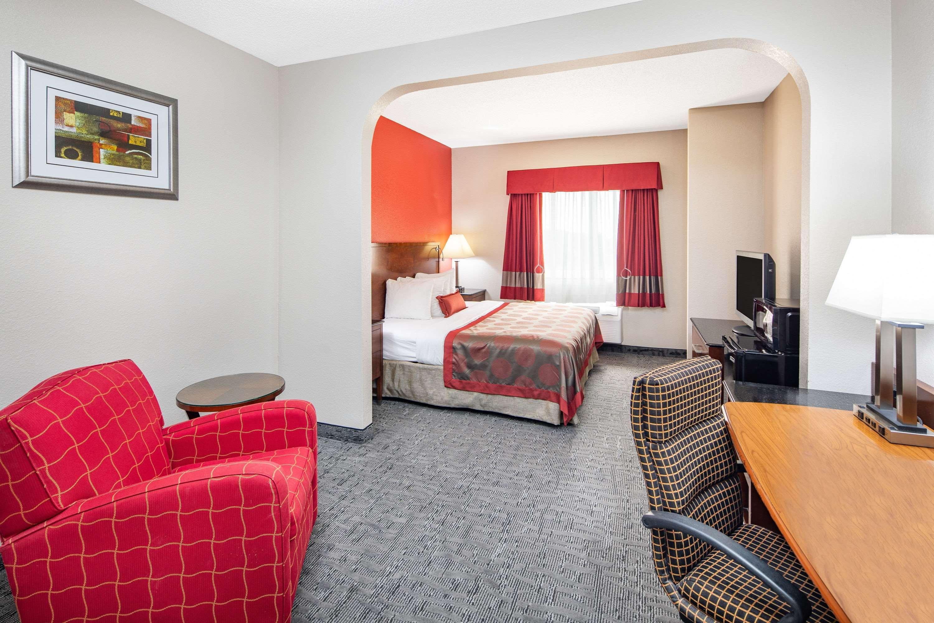 Готель Ramada By Wyndham Alpharetta Atlanta North Екстер'єр фото