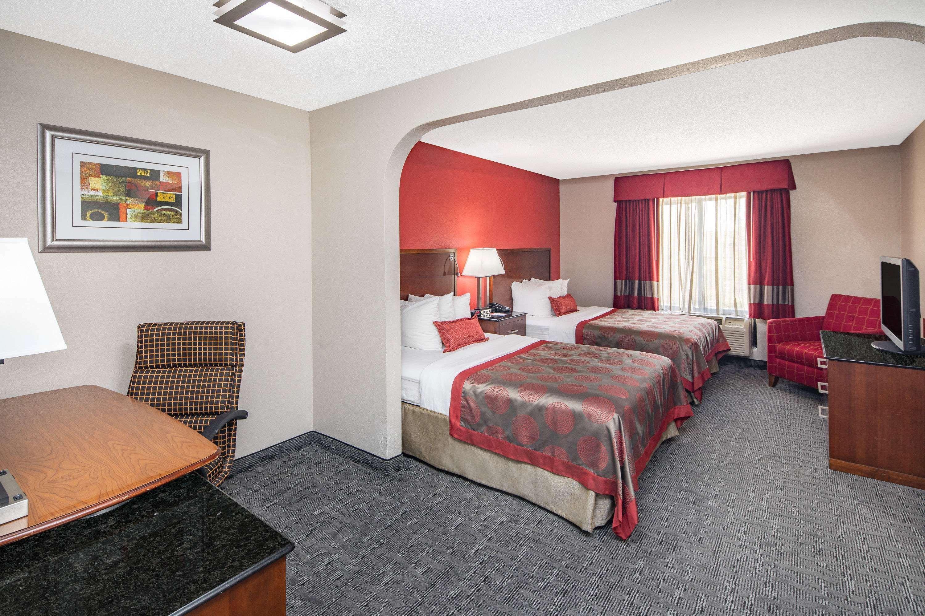 Готель Ramada By Wyndham Alpharetta Atlanta North Екстер'єр фото