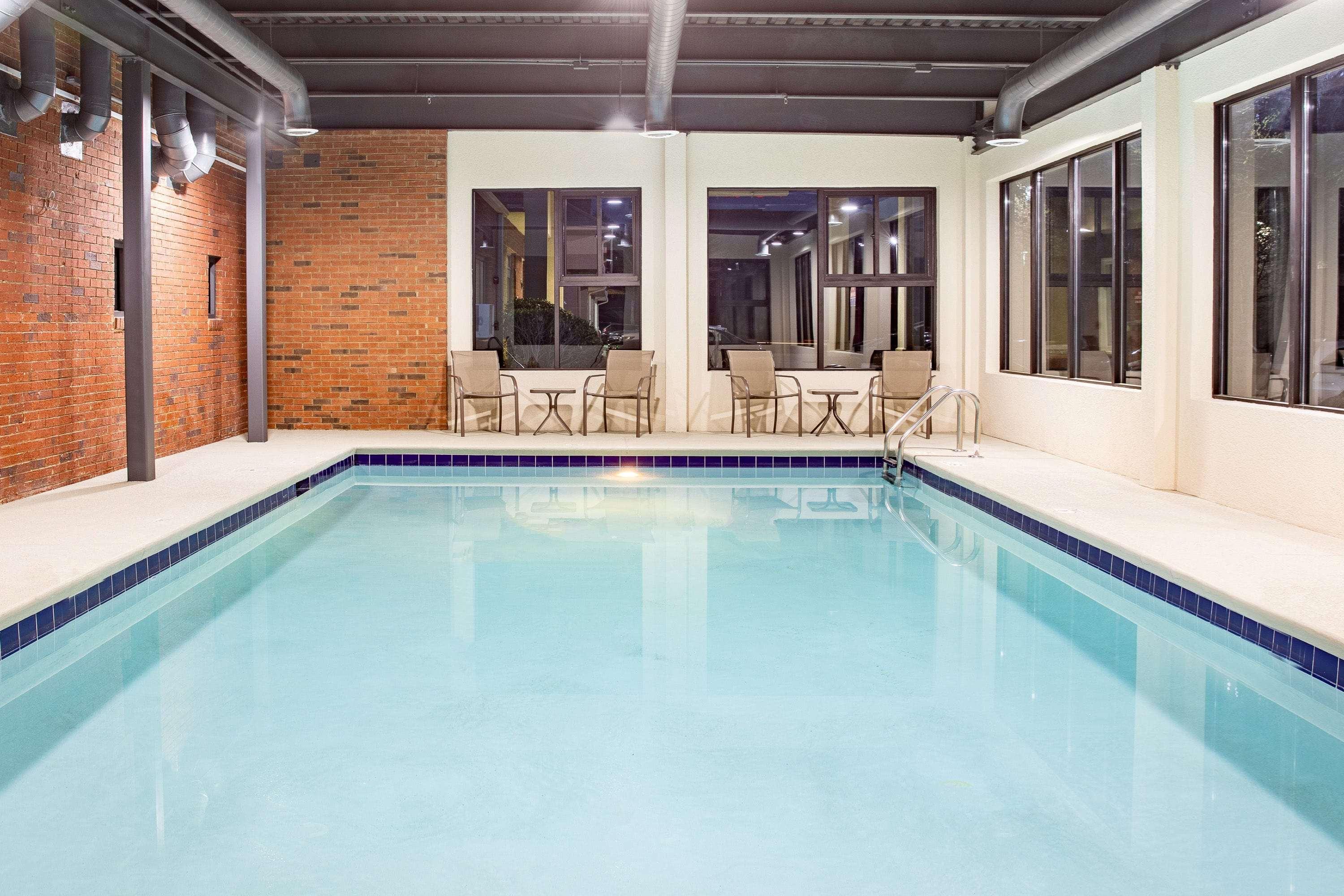 Готель Ramada By Wyndham Alpharetta Atlanta North Екстер'єр фото