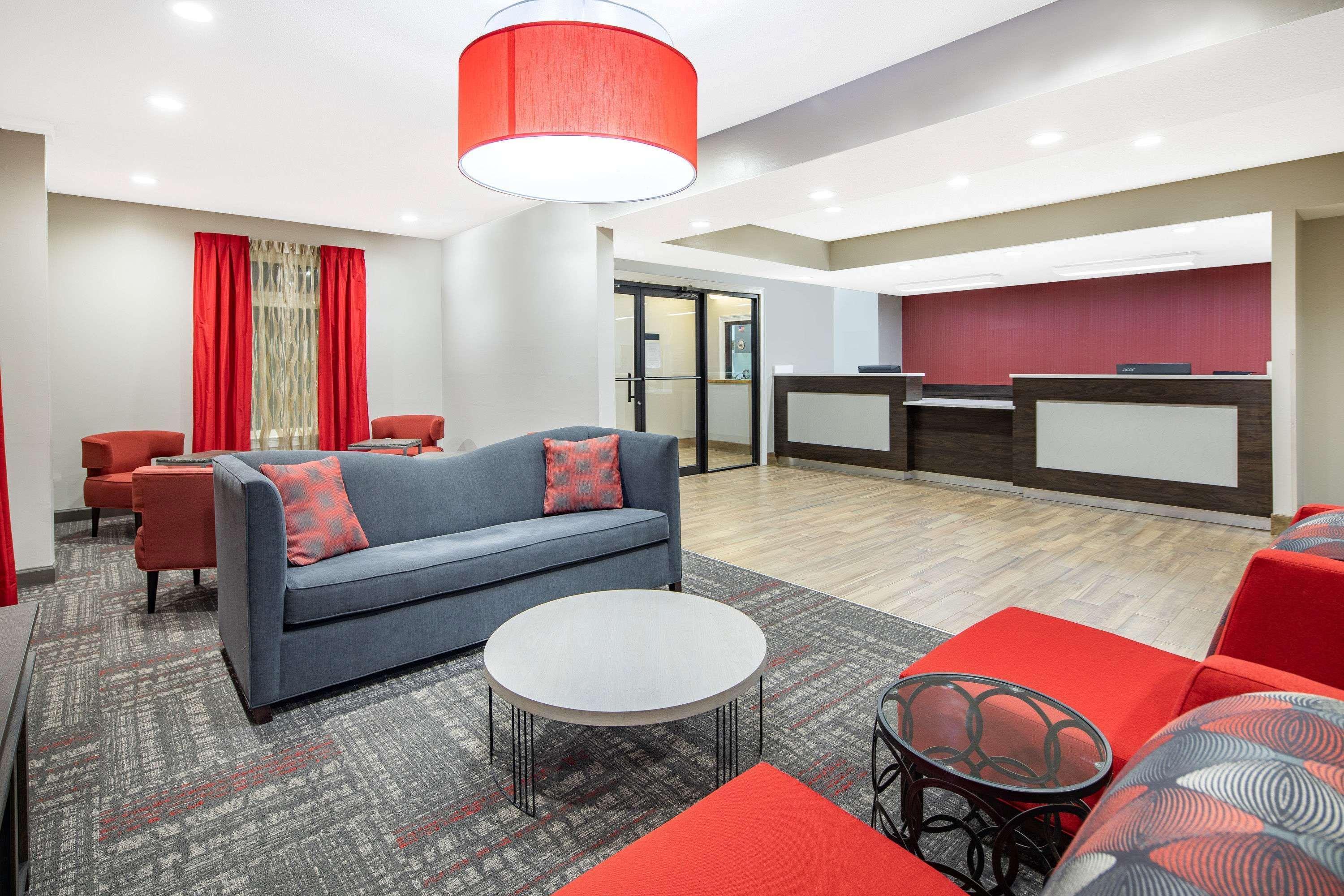 Готель Ramada By Wyndham Alpharetta Atlanta North Екстер'єр фото