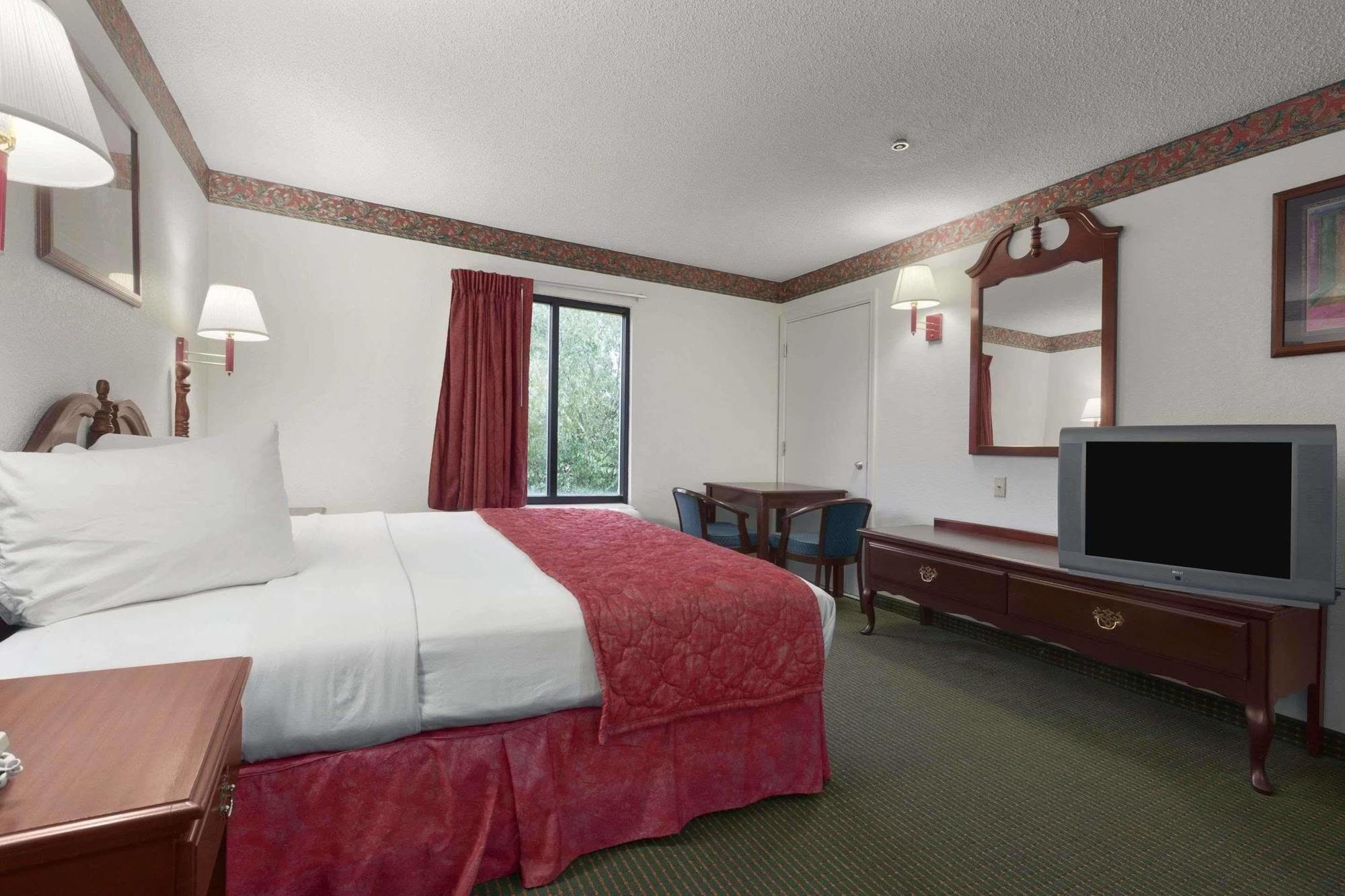 Готель Ramada By Wyndham Alpharetta Atlanta North Екстер'єр фото